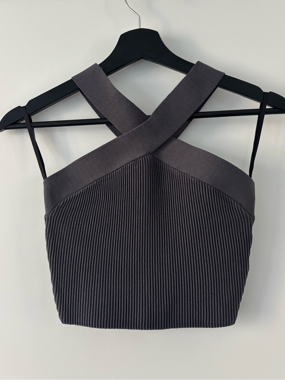 Aritzia Babaton Sculpt Knit Criss Cross Cropped Tank Dark Grey Size S